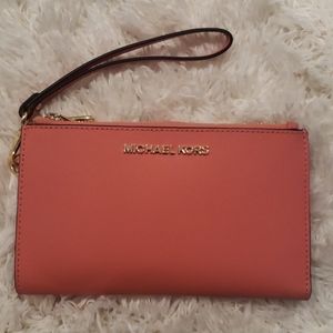 🌷Michael Kors Wristlet/Wallet🌷